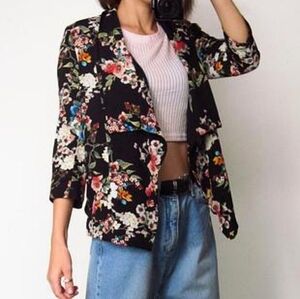Bershka Floral Half Length Blazer Size L